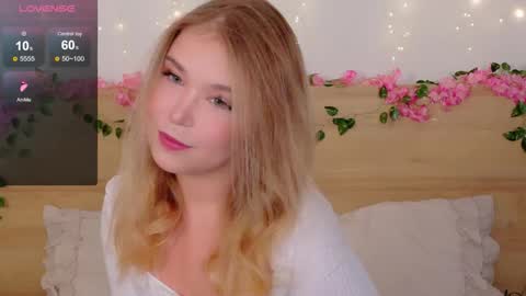 Snapshot of lilith_bonheur chatting on October 2025 08:29:01 PM Lilith Bonheur online show from October 2025 08:29:01 PM
