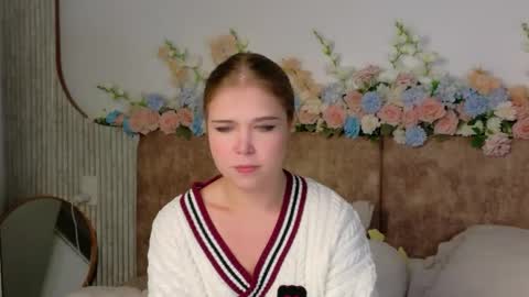 Lilith Bonheur online show from April 2026 02:33:01 PM