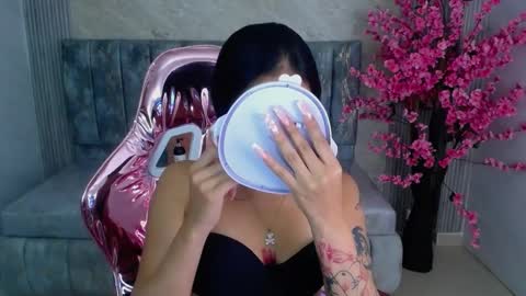 Lilith  online show from January 2025 06:49:01 PM