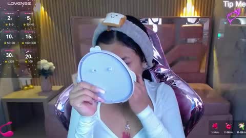 Lilith  online show from February 2025 12:58:02 PM