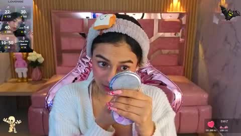 Lilith  online show from October 2025 03:40:01 AM