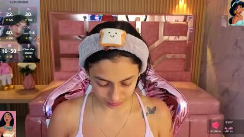 Lilith  online show from November 2025 03:28:02 AM