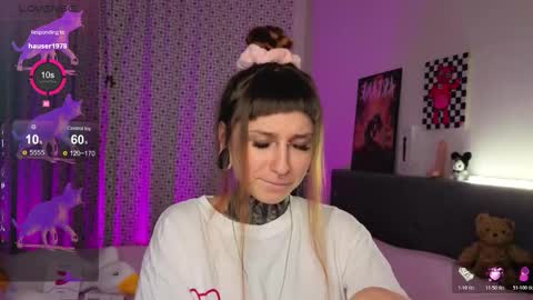 lilith_poison online show from November 2025 06:19:02 PM