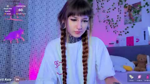 Snapshot of lilith_poison chatting on May 2026 07:12:01 PM lilith_poison online show from May 2026 07:12:01 PM