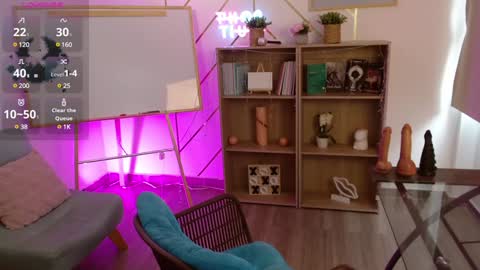 LILITH 200 LIKES   Thursday Clown Costume M online show from February 2025 05:18:02 PM