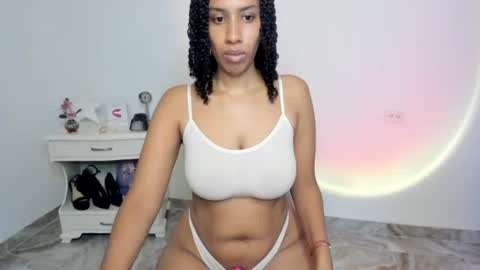 Snapshot of lilith_vision chatting on June 2026 04:17:01 AM Alejandra online show from June 2026 04:17:01 AM