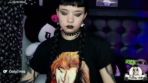   online show from January 2025 05:00:01 AM