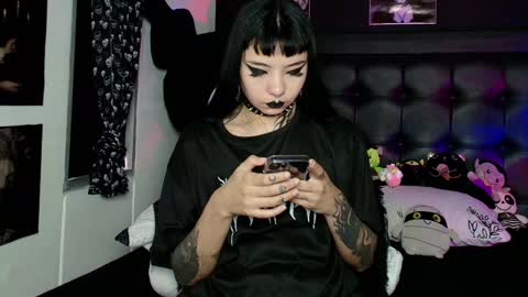   online show from February 2025 09:18:01 PM