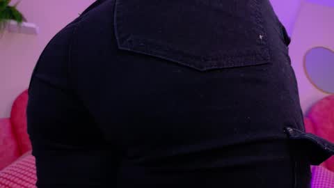 lilithsmith__ online show from November 2025 11:38:02 AM