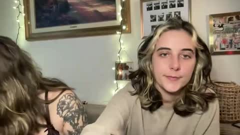 lilldaddysgirl online show from December 2025 12:15:02 AM