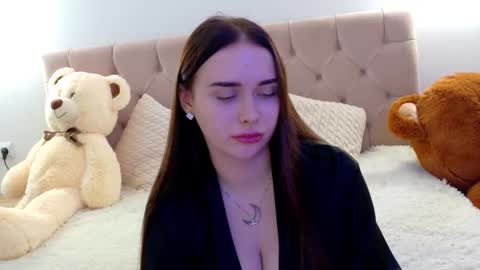 Snapshot of lilliana_moon chatting on November 2025 10:36:01 AM lilliana_moon online show from November 2025 10:36:01 AM