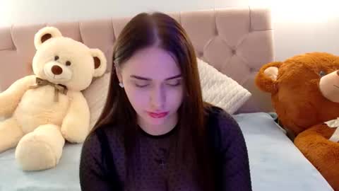 Snapshot of lilliana_moon chatting on November 2025 10:01:02 AM lilliana_moon online show from November 2025 10:01:02 AM