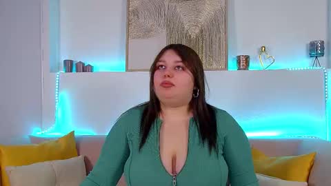 LillianHaig online show from March 2025 10:10:01 PM