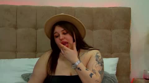 LillianHaig online show from March 2025 04:13:01 AM