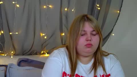 LillianHaig online show from November 2025 06:41:02 AM