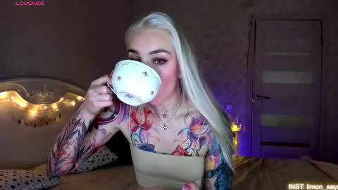 LilliMoore online show from June 2026 11:27:02 PM