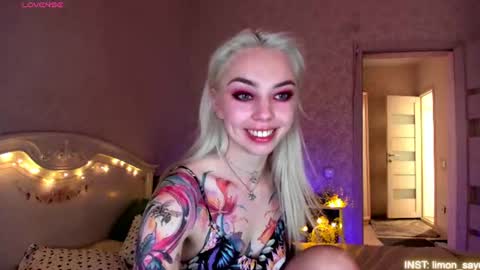 LilliMoore online show from June 2026 02:24:02 AM