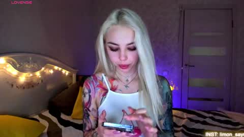 LilliMoore online show from June 2026 11:07:01 PM