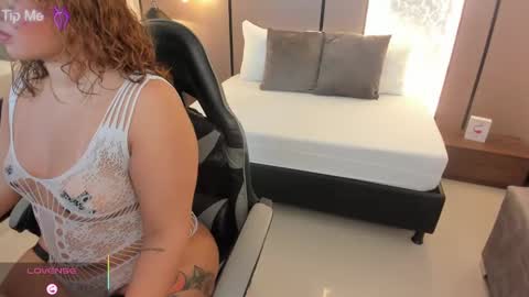 L I L L Y online show from November 2025 12:28:02 PM