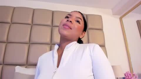 Snapshot of lilly_williamss chatting on May 2026 08:52:02 AM Lilly online show from May 2026 08:52:02 AM
