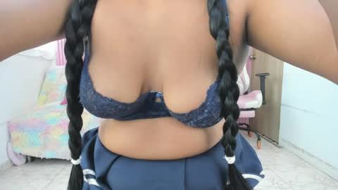 lillyy16 online show from April 2026 01:41:02 PM