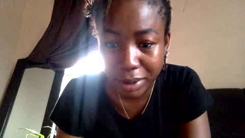 Juicycoochie online show from December 2025 06:07:01 AM