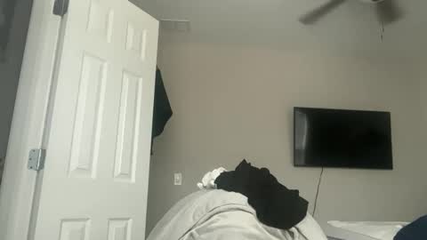 lilnasty100 online show from May 2026 07:01:01 PM
