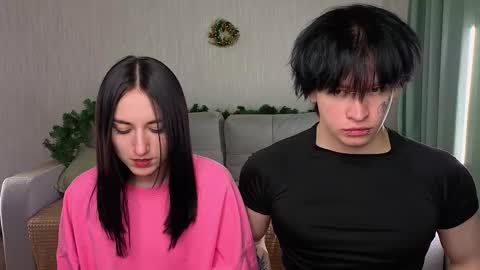 Kris Lilo online show from December 2025 03:30:01 PM