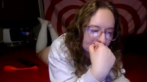 Snapshot of lilpies chatting on January 2025 11:30:01 PM LilPies  online show from January 2025 11:30:01 PM