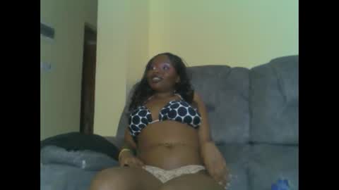 Snapshot of lilpretty16 chatting on June 2026 01:28:02 AM lilpretty16 online show from June 2026 01:28:02 AM