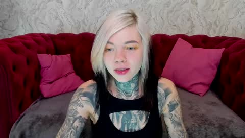 Little slave Kayden online show from January 2025 11:00:01 AM