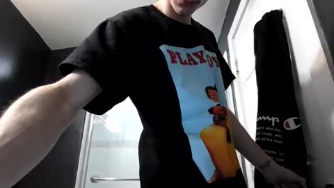 Little Violet online show from November 2025 01:45:02 PM