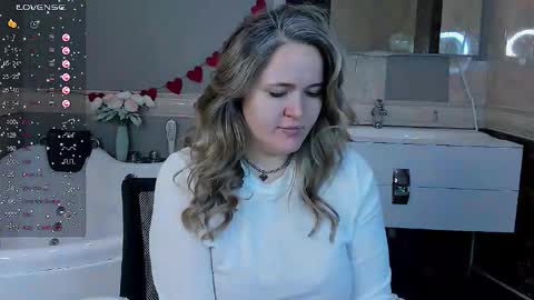 Lily online show from March 2026 04:39:01 AM