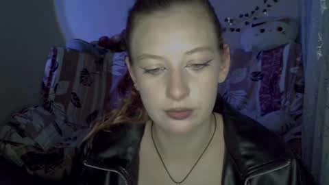 lily_ember online show from December 2025 06:37:02 PM