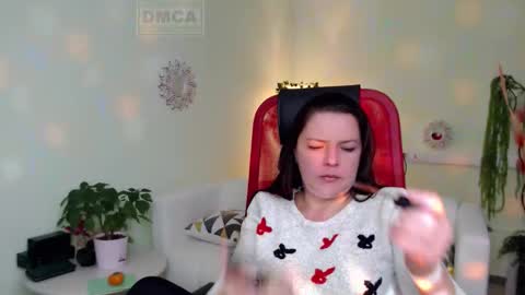 Lily online show from October 2025 04:57:02 AM