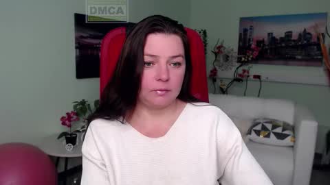 Lily online show from November 2025 10:05:01 AM