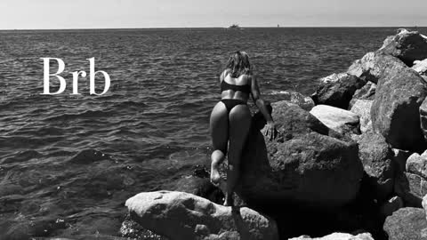 Lily online show from December 2024 09:11:02 AM