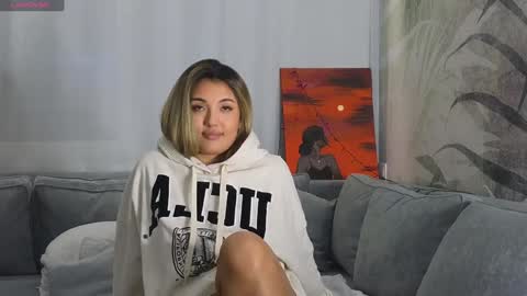 Lily online show from December 2024 04:47:02 PM