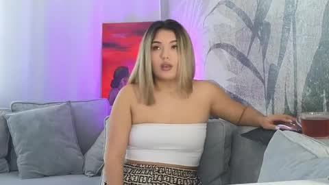 Lily online show from February 2025 10:48:02 AM