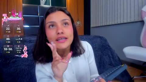 Snapshot of lily_fox1 chatting on February 2025 07:09:02 AM Lily online show from February 2025 07:09:02 AM