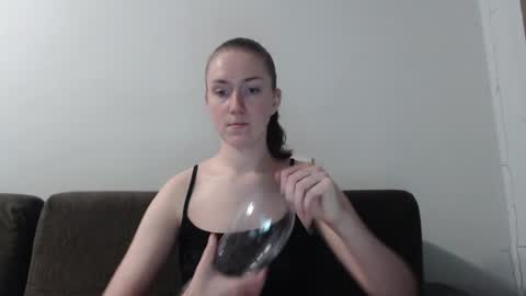 lily_love_x online show from October 2025 02:01:02 AM