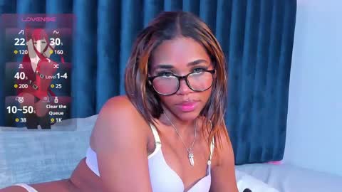 Snapshot of lily_miiller chatting on January 2025 08:54:01 PM Lily Miiller online show from January 2025 08:54:01 PM
