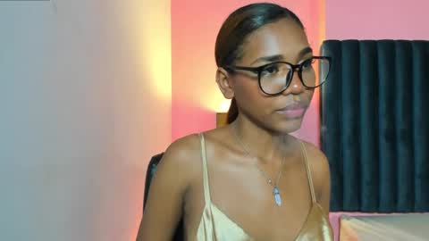 Snapshot of lily_miiller chatting on February 2025 07:38:01 PM Lily Miiller online show from February 2025 07:38:01 PM