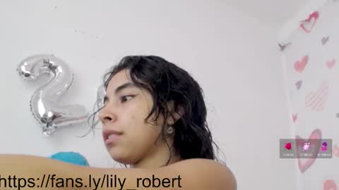 Lily Roberts online show from September 2025 03:23:02 PM