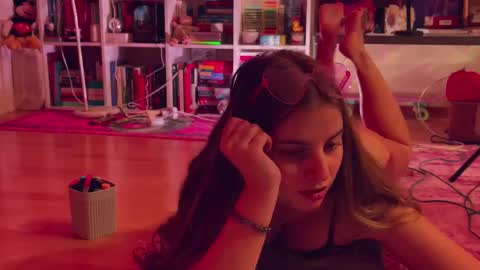 Lily online show from November 2025 03:34:01 PM