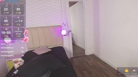 lily_waist online show from October 2025 02:56:02 PM