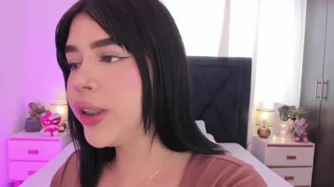 LilyWoodz online show from April 2026 07:11:02 PM