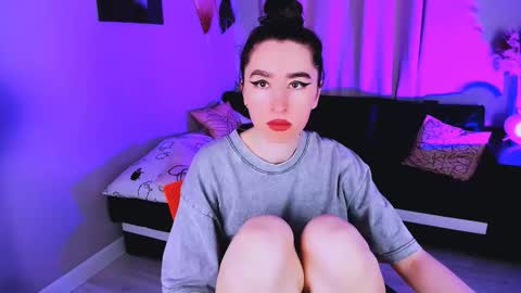 LILY online show from October 2025 08:59:01 AM