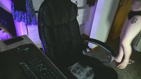 lilybvixen online show from March 2026 02:57:01 PM