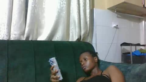 lilycute19 online show from February 2026 11:00:01 PM